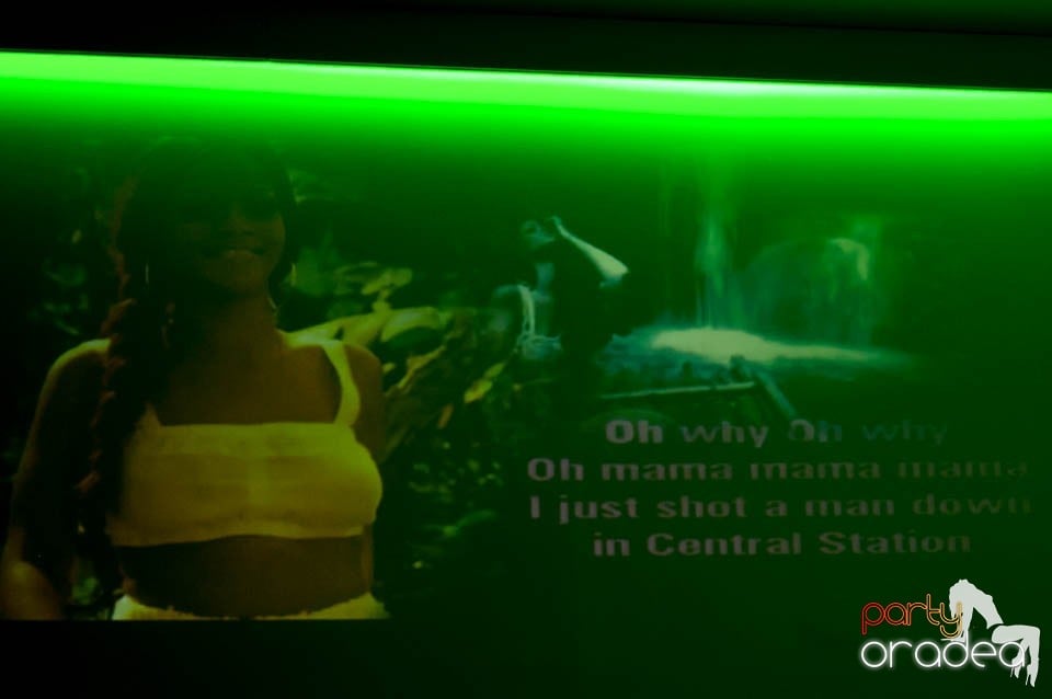Karaoke Party @ Blondy's Art Café,