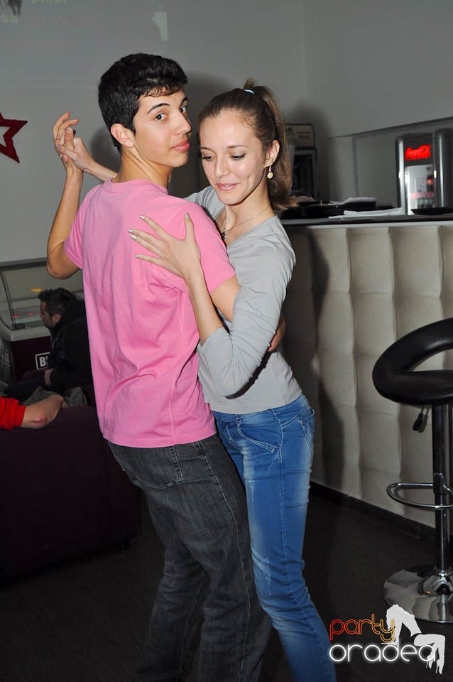 Karaoke Party @ Blondy's Art Café, 