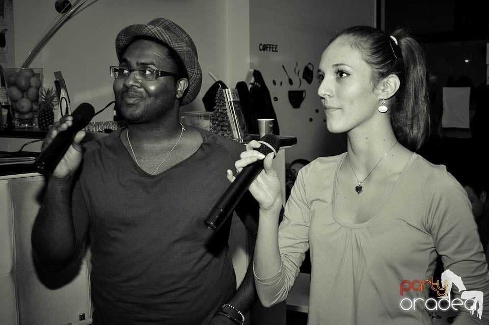Karaoke Party @ Blondy's Art Café,