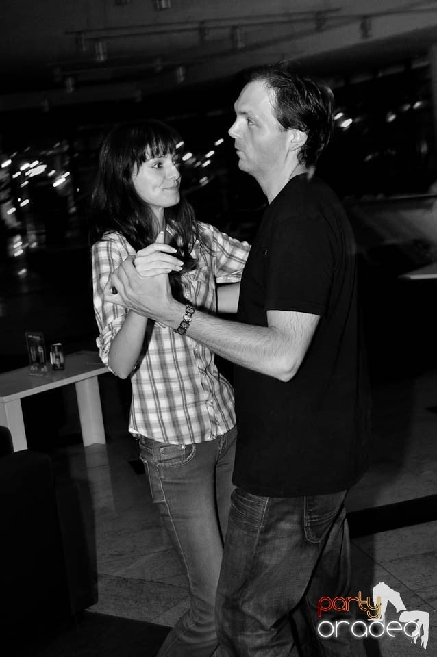 Karaoke Party în Blondy's Art Café, 