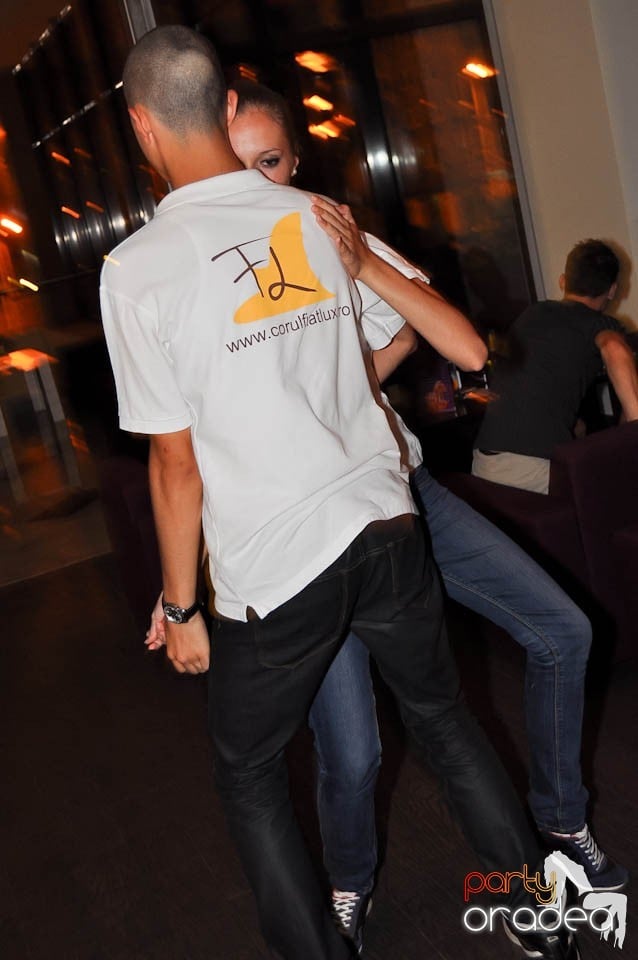 Karaoke Party în Blondy's Art Café, 