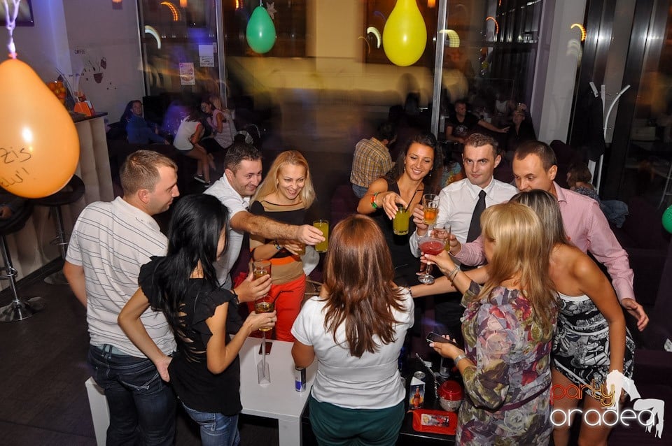 Karaoke Party în Blondy's Art Café, 