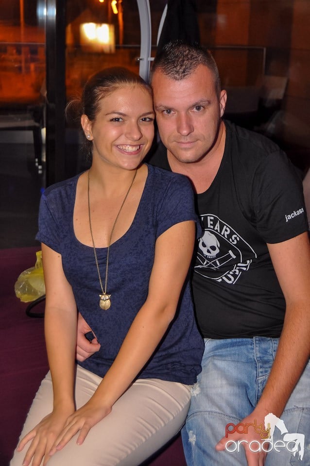 Karaoke Party în Blondy's Art Café, 