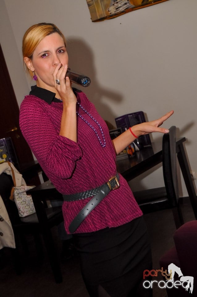 Karaoke Party în Blondy's Art Café, 