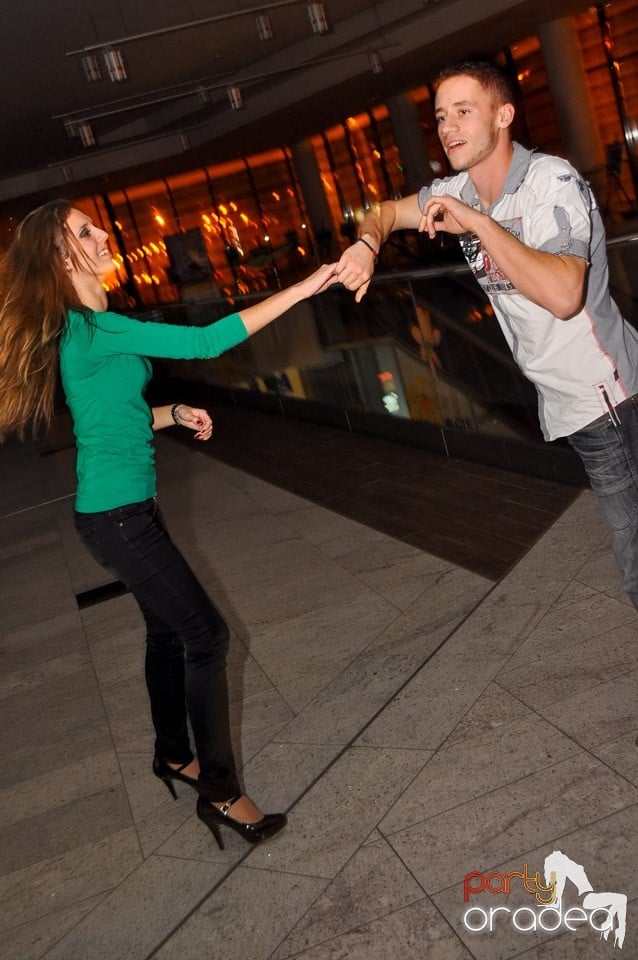 Karaoke Party în Blondy's Art Café, 