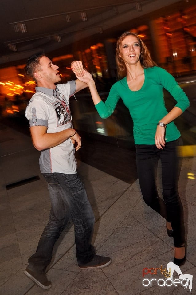 Karaoke Party în Blondy's Art Café, 