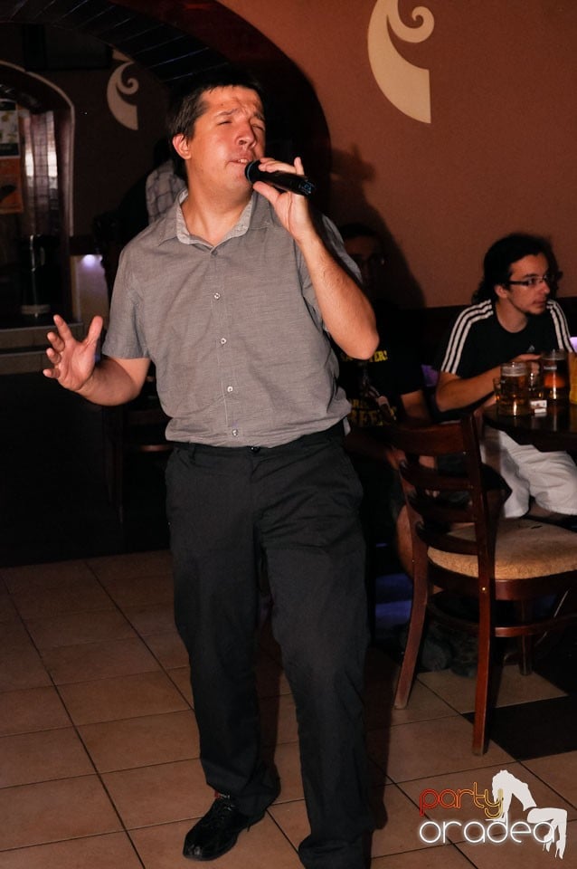 Karaoke Party în Chanson Café, 