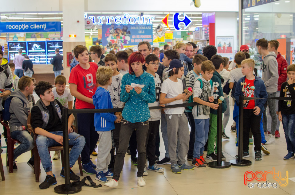 Kendama Contest @ Lotus Center, Lotus Center