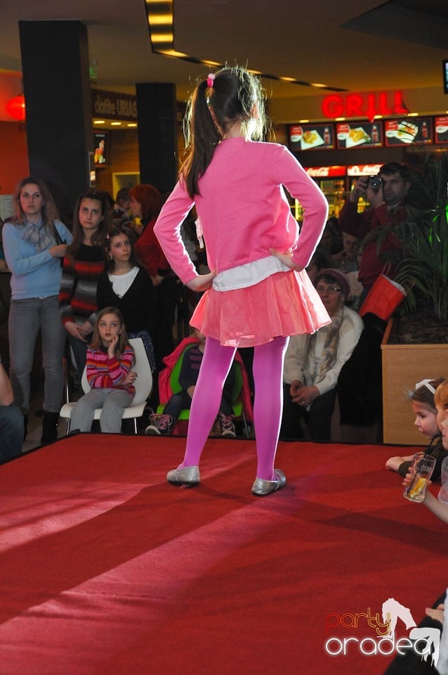 Kids Fashion Show, Lotus Center