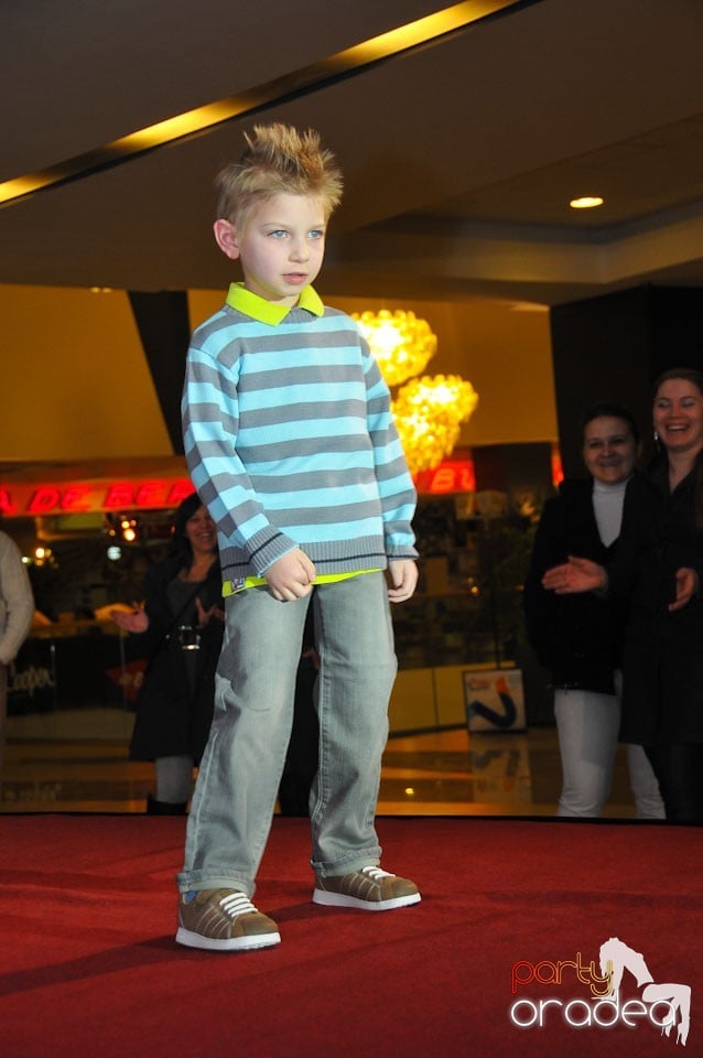 Kids Fashion Show, Lotus Center