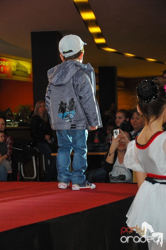 Kids Fashion Show, Lotus Center