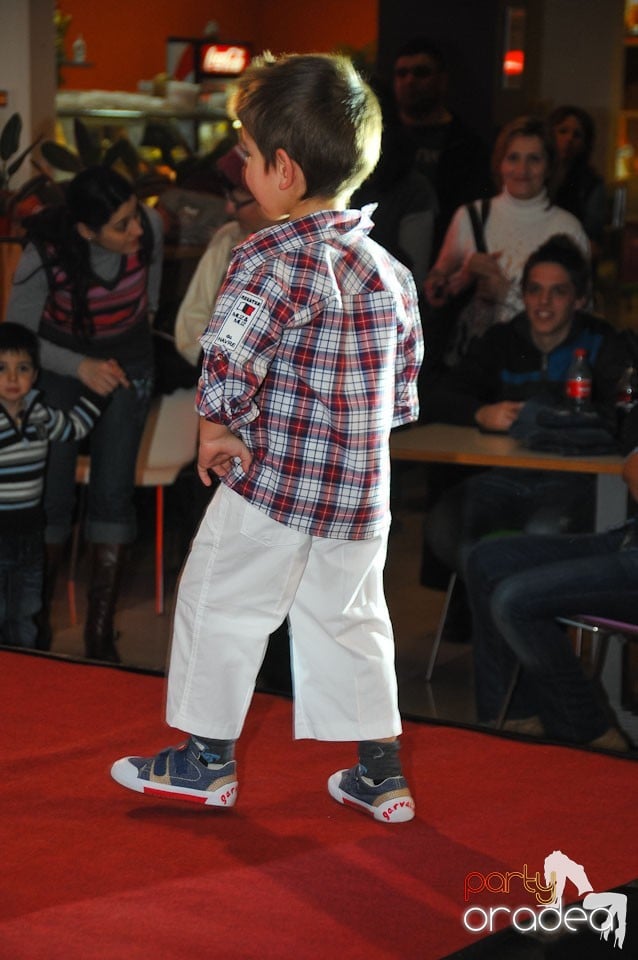 Kids Fashion Show, Lotus Center