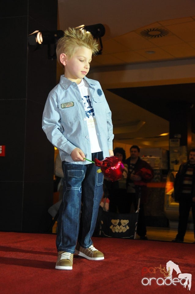 Kids Fashion Show, Lotus Center