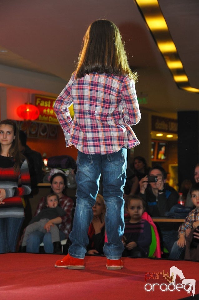 Kids Fashion Show, Lotus Center