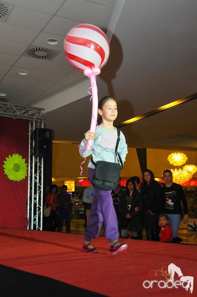 Kids Fashion Show, Lotus Center