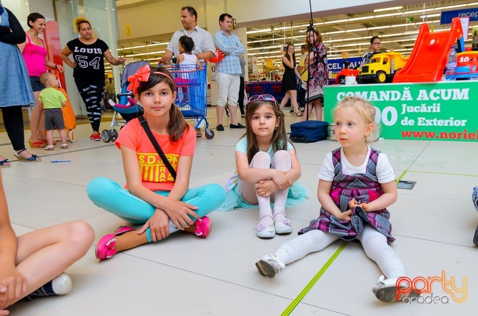 Kids Fun Day, Lotus Center