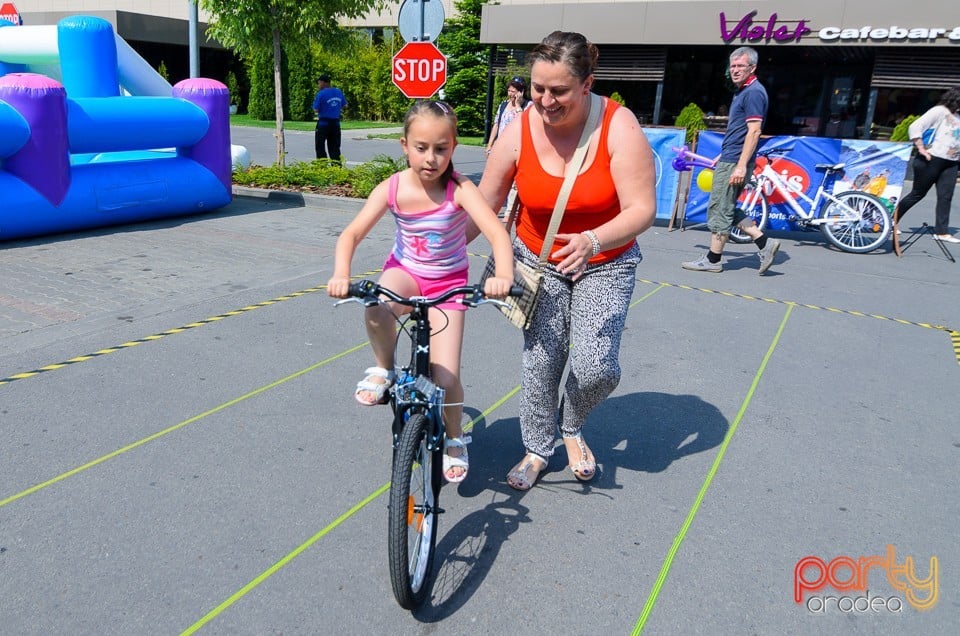 Kids Fun Day, Lotus Center