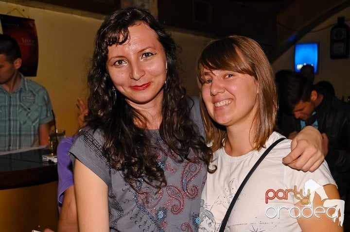 La adâncime în club Yellow, 