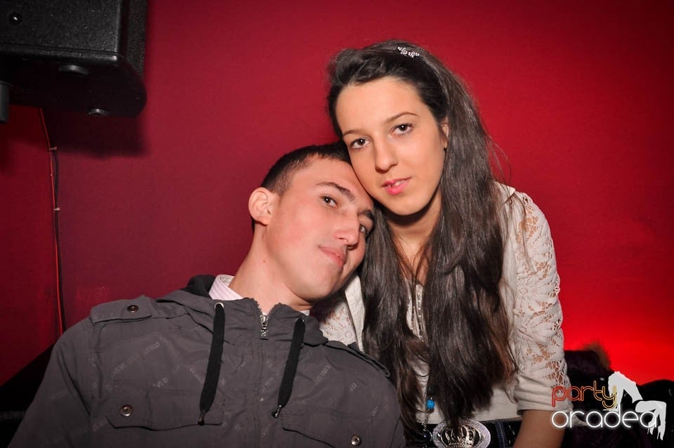 Ladies Jeans Night în Atti's, 