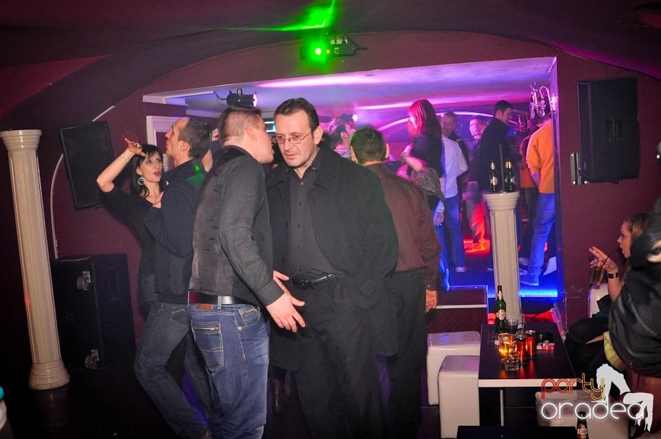 Ladies Jeans Night în Atti's, 