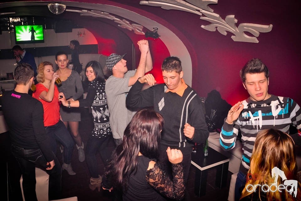 Ladies Jeans Night în Atti's, 