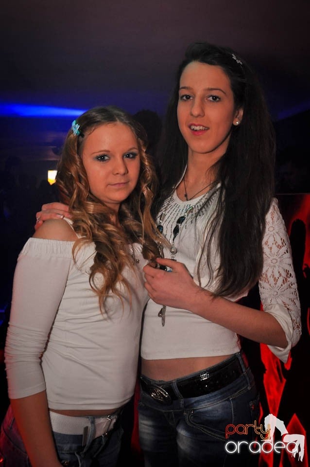 Ladies Jeans Night în Atti's, 