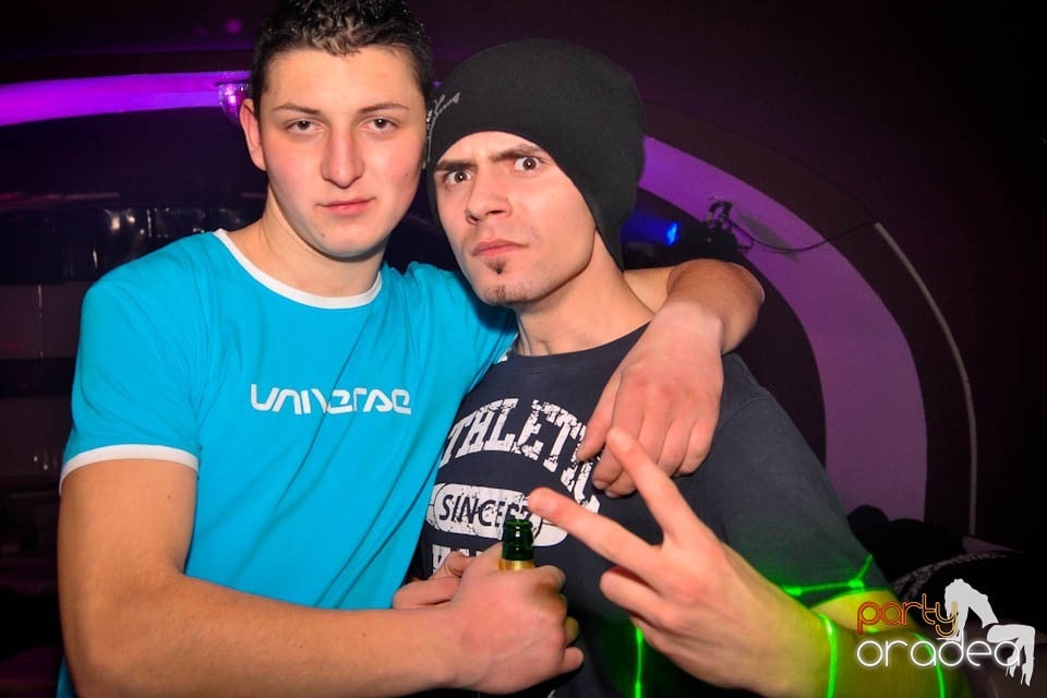 Ladies Jeans Night în Atti's, 