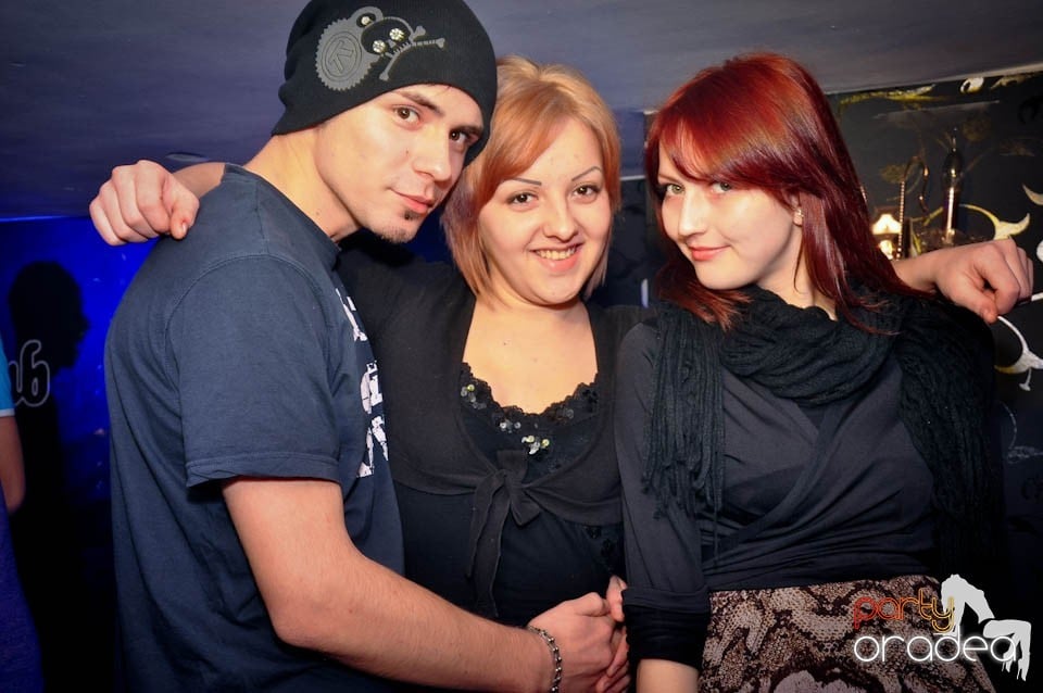 Ladies Jeans Night în Atti's, 