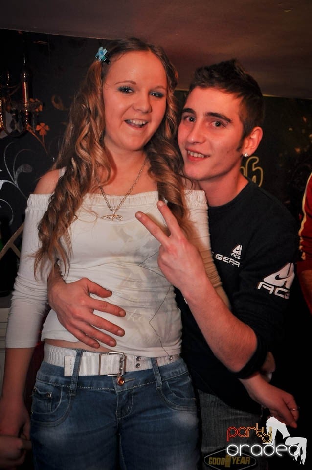 Ladies Jeans Night în Atti's, 