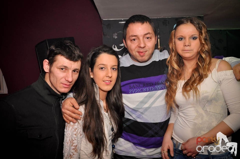 Ladies Jeans Night în Atti's, 