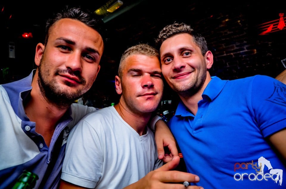 Lakodalmas-mulatos party, 