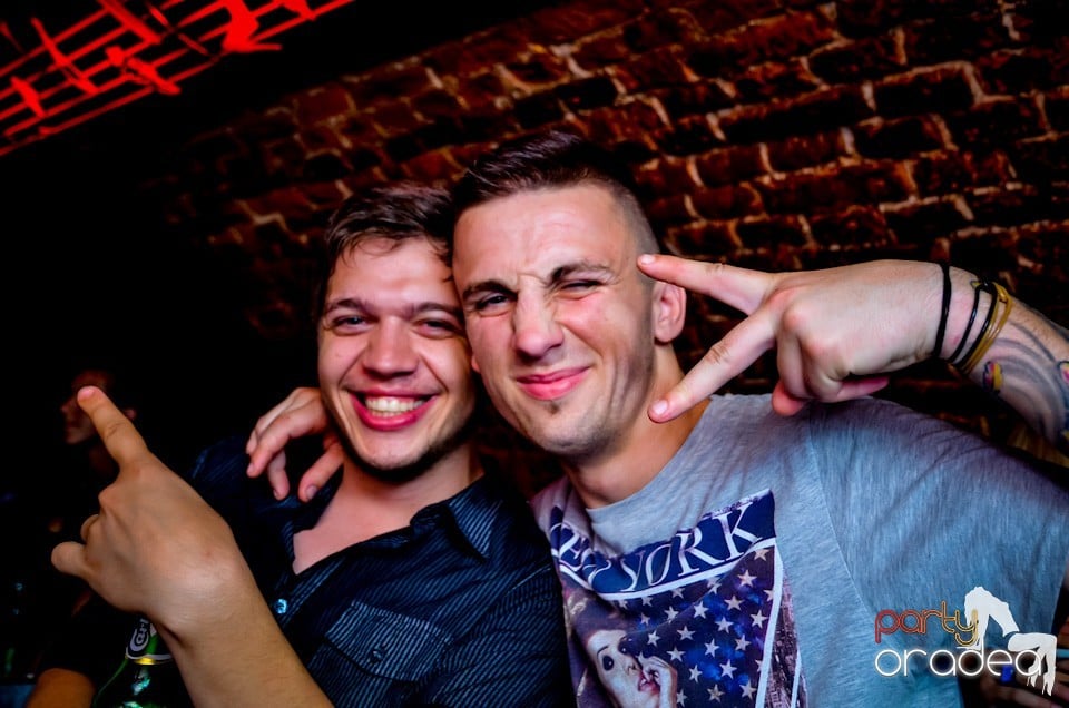 Lakodalmas-mulatos party, 