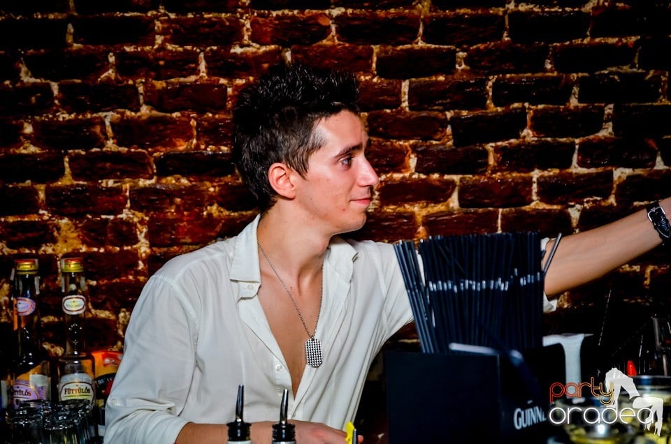 Lakodalmas-mulatos party, 