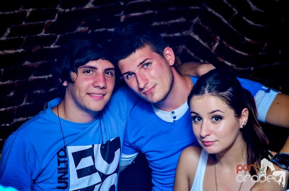 Lakodalmas-mulatos party, 