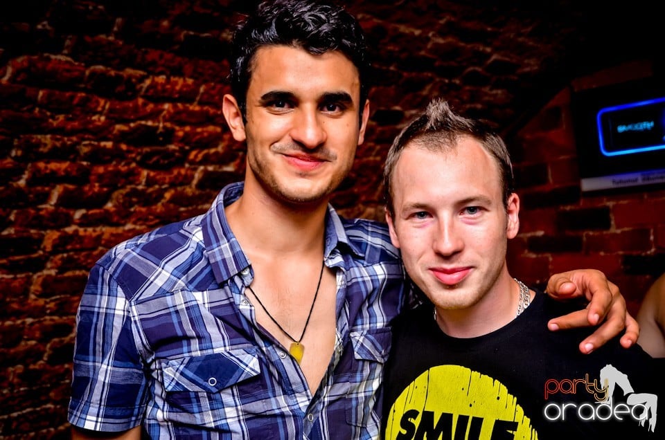 Lakodalmas-mulatos party, 