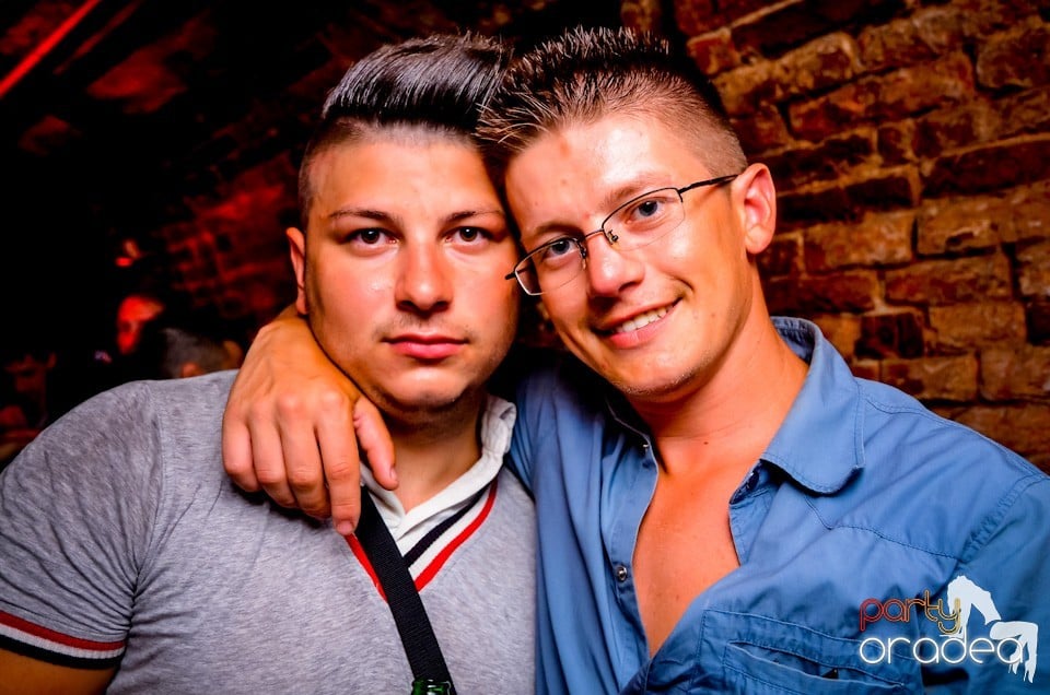 Lakodalmas-mulatos party, 