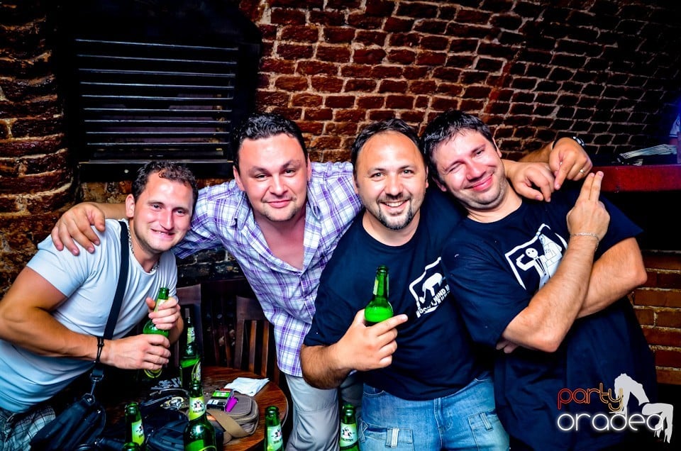 Lakodalmas-mulatos party, 