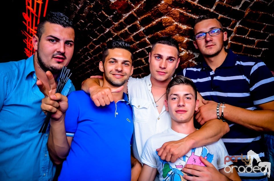 Lakodalmas-mulatos party, 