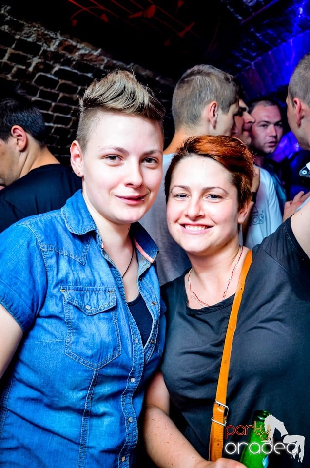 Lakodalmas-mulatos party, 