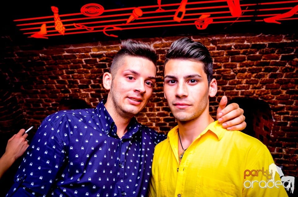 Lakodalmas-mulatos party, 