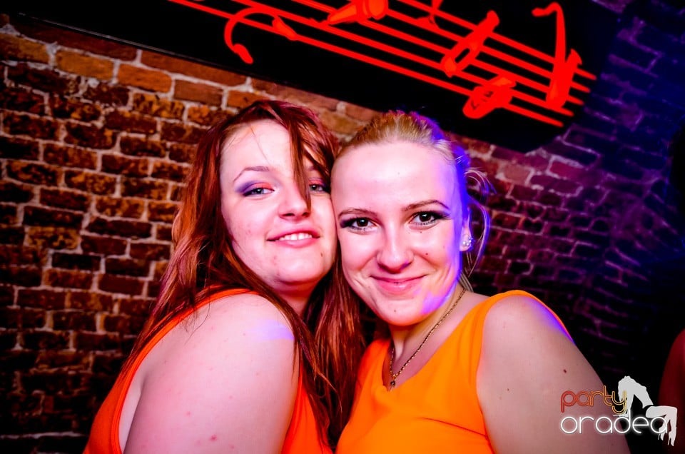 Lakodalmas-mulatos party, 