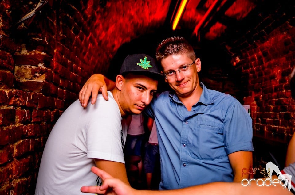 Lakodalmas-mulatos party, 