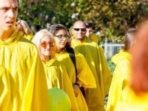 ‎Aleg să zâmbesc! - cel mai mare Smiley uman din România