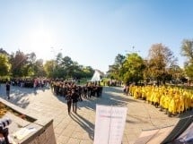 ‎Aleg să zâmbesc! - cel mai mare Smiley uman din România