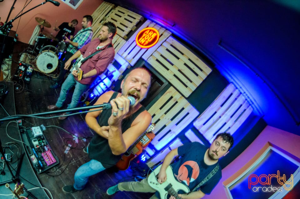 Lansare de album Luna Amară,