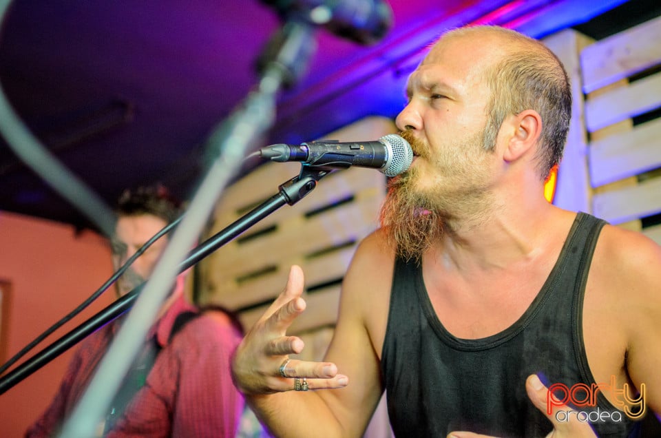 Lansare de album Luna Amară,