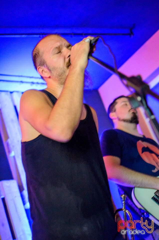 Lansare de album Luna Amară,