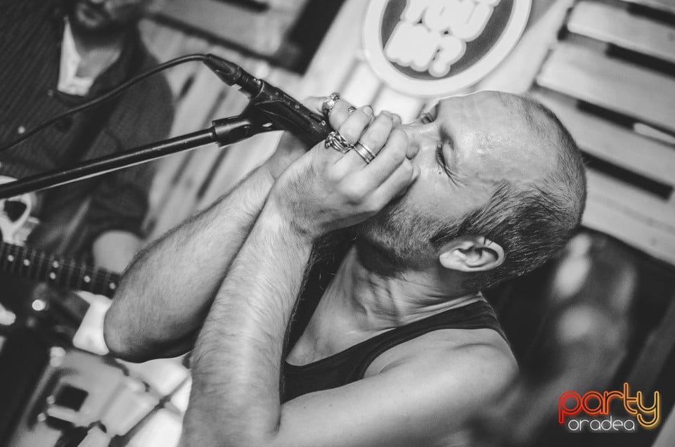 Lansare de album Luna Amară,