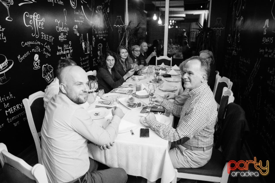 Lansare de meniu, Vine Summer Garden & Grill