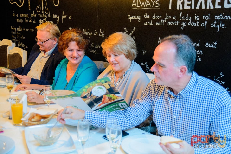 Lansare de meniu, Vine Summer Garden & Grill